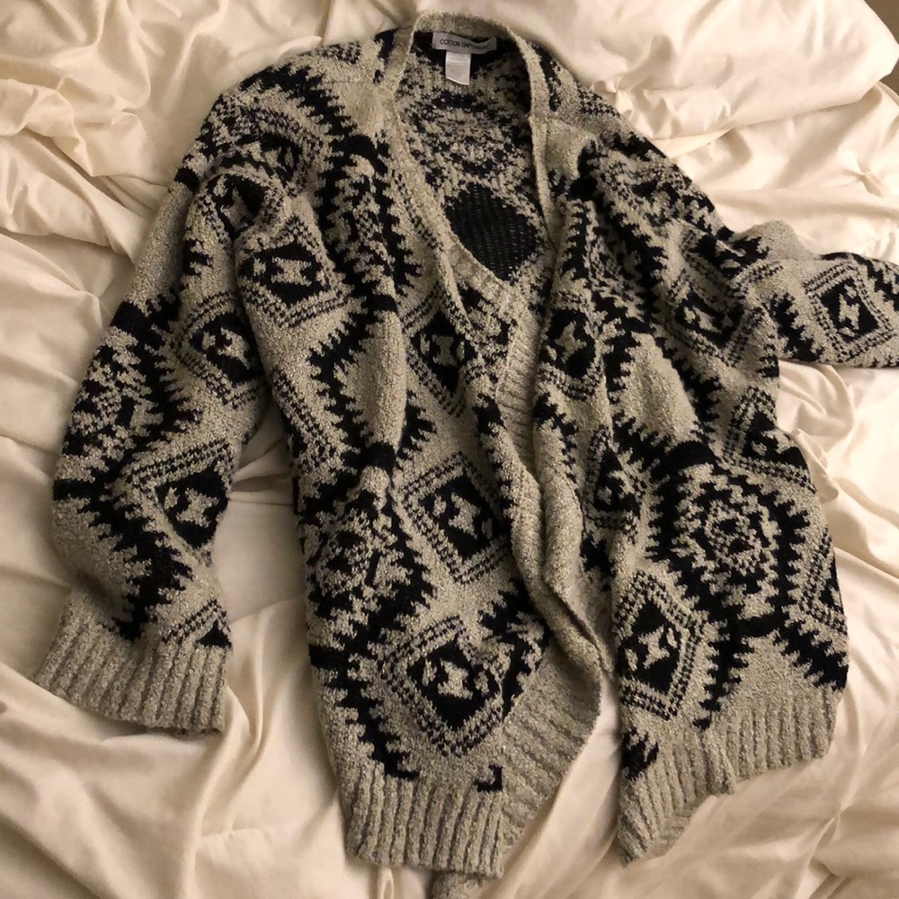 Cardigan sweater